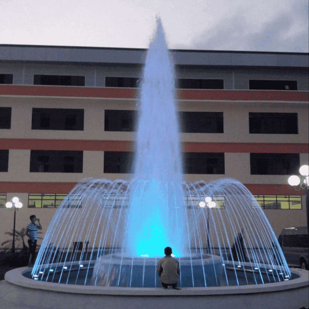 Hollow Jet Fountains